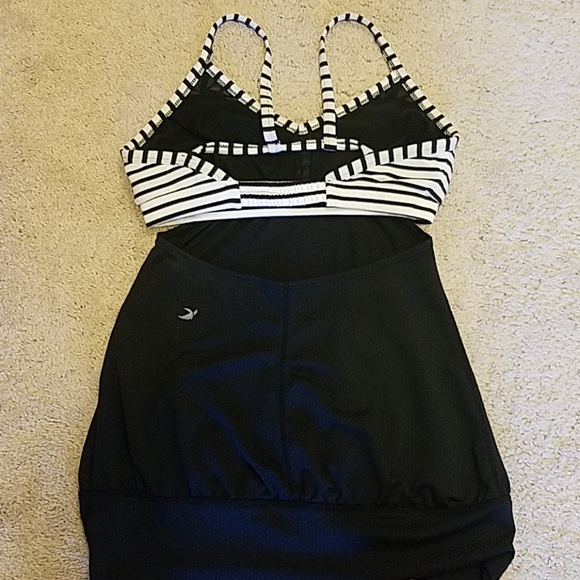 Work-Sweat-Play top - Picture 5 of 5